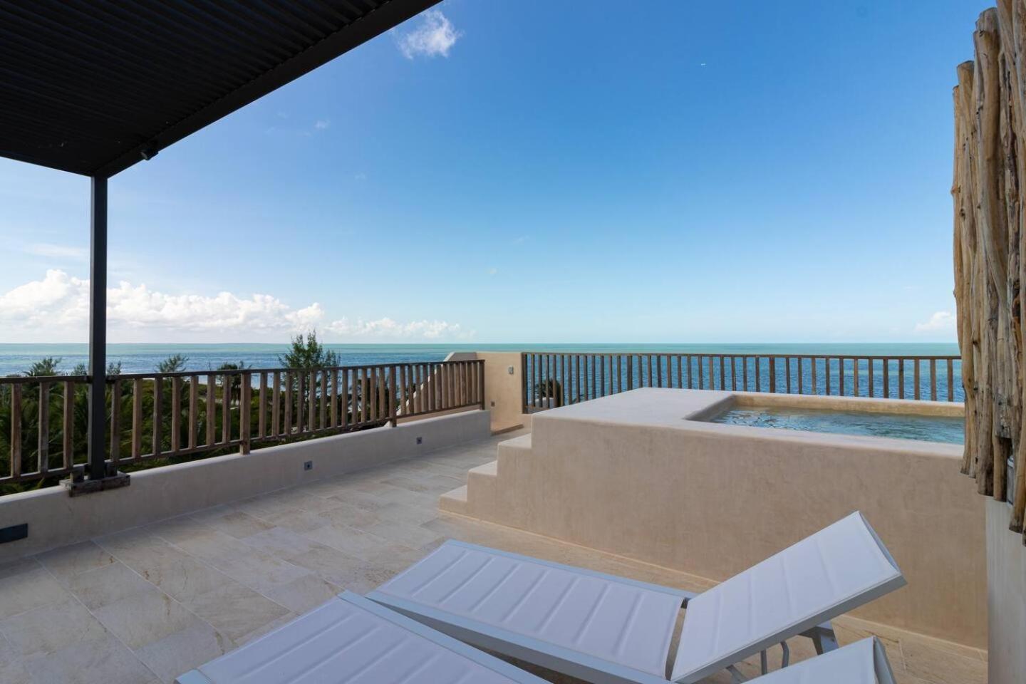 Beautiful Ocean View Penthouse With Private Pool -C301 Hotell Holbox  Eksteriør bilde